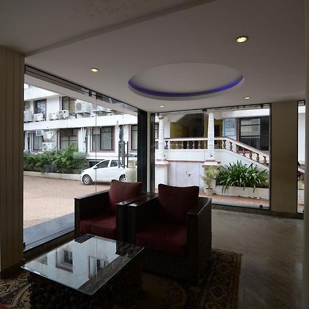 Sunkissed Plaza Hotell Calangute Exteriör bild