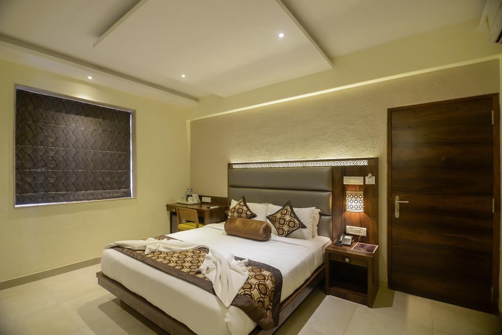 Sunkissed Plaza Hotell Calangute Exteriör bild