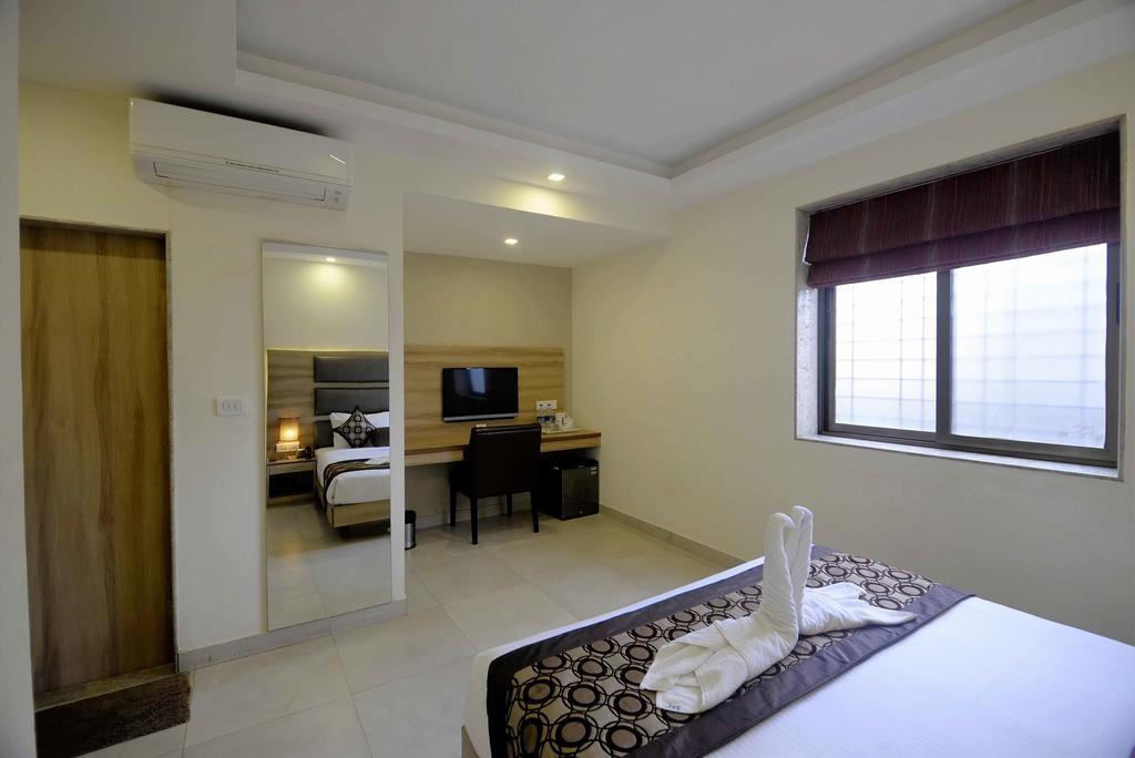Sunkissed Plaza Hotell Calangute Exteriör bild