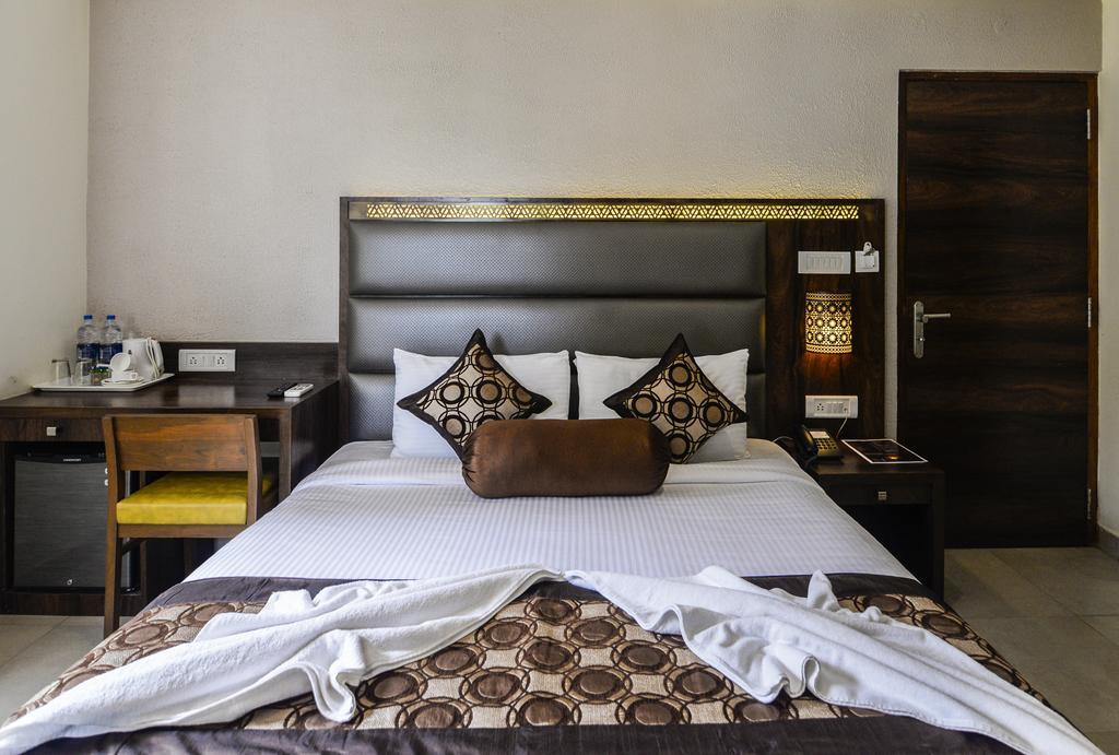 Sunkissed Plaza Hotell Calangute Exteriör bild
