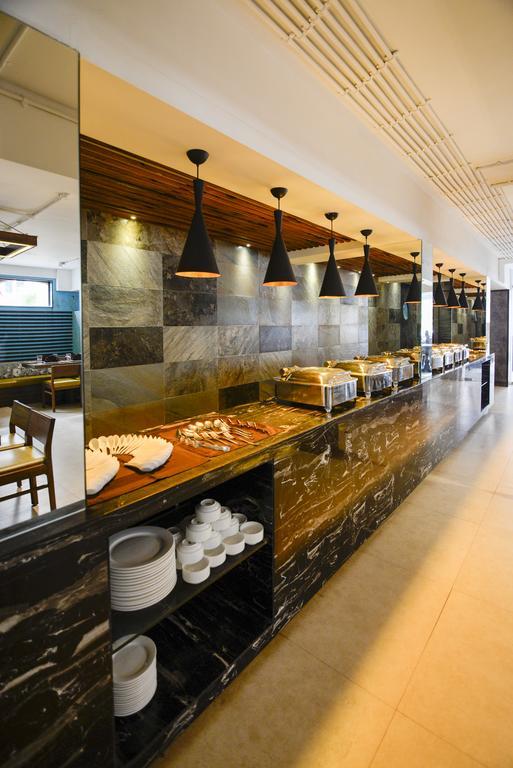 Sunkissed Plaza Hotell Calangute Exteriör bild