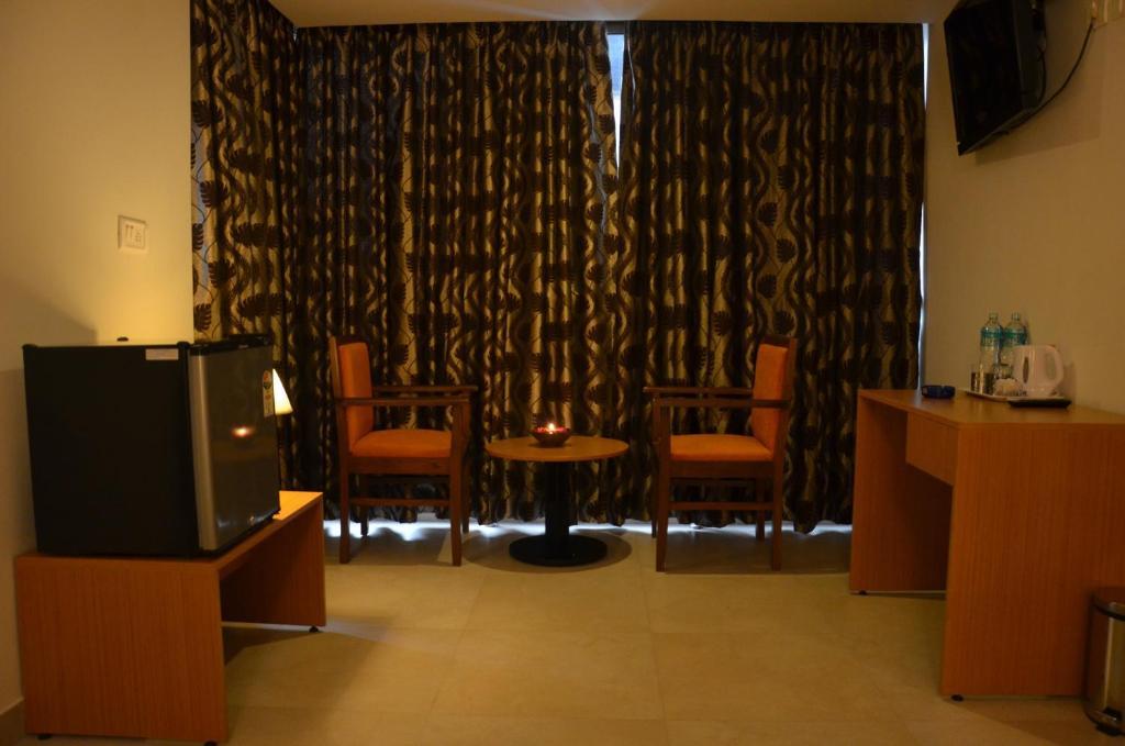 Sunkissed Plaza Hotell Calangute Rum bild