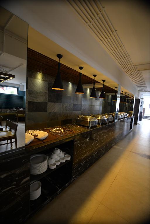 Sunkissed Plaza Hotell Calangute Exteriör bild