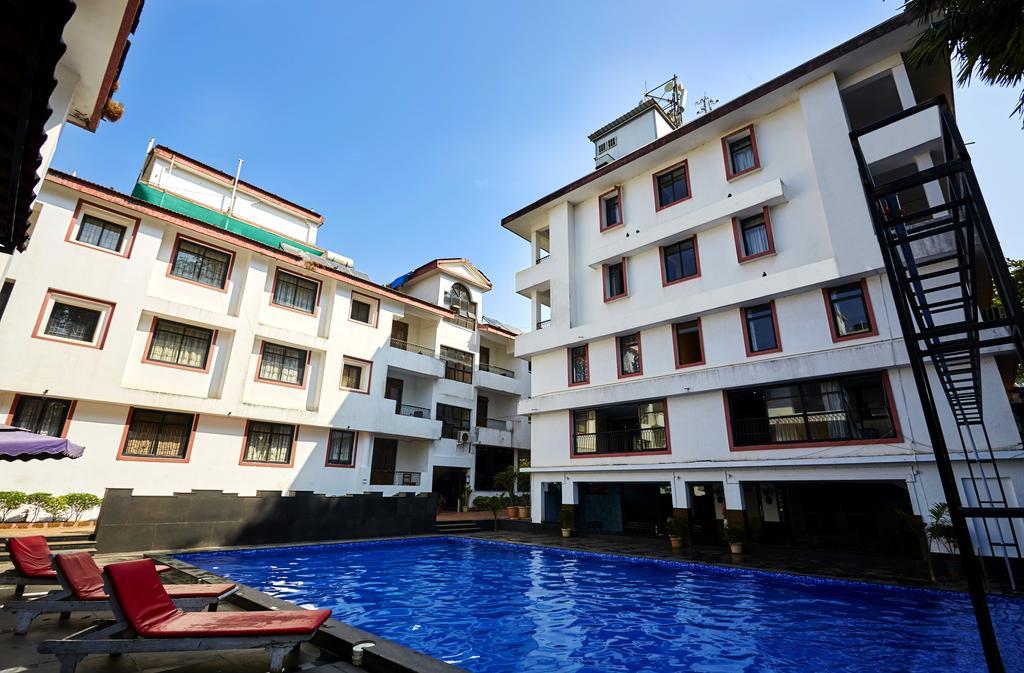 Sunkissed Plaza Hotell Calangute Exteriör bild