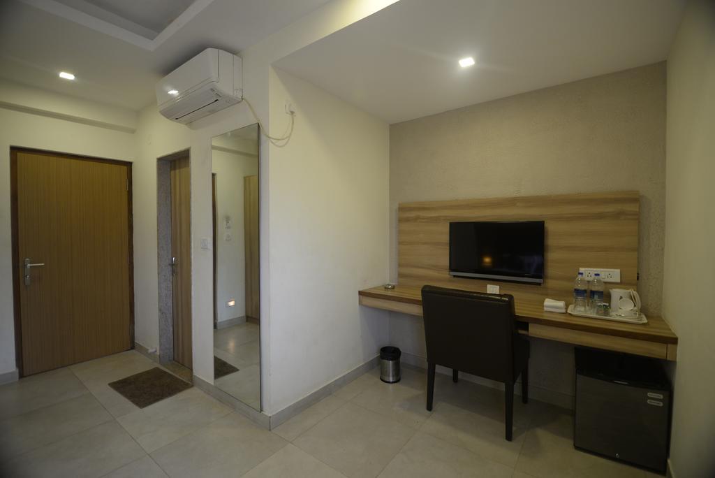Sunkissed Plaza Hotell Calangute Exteriör bild