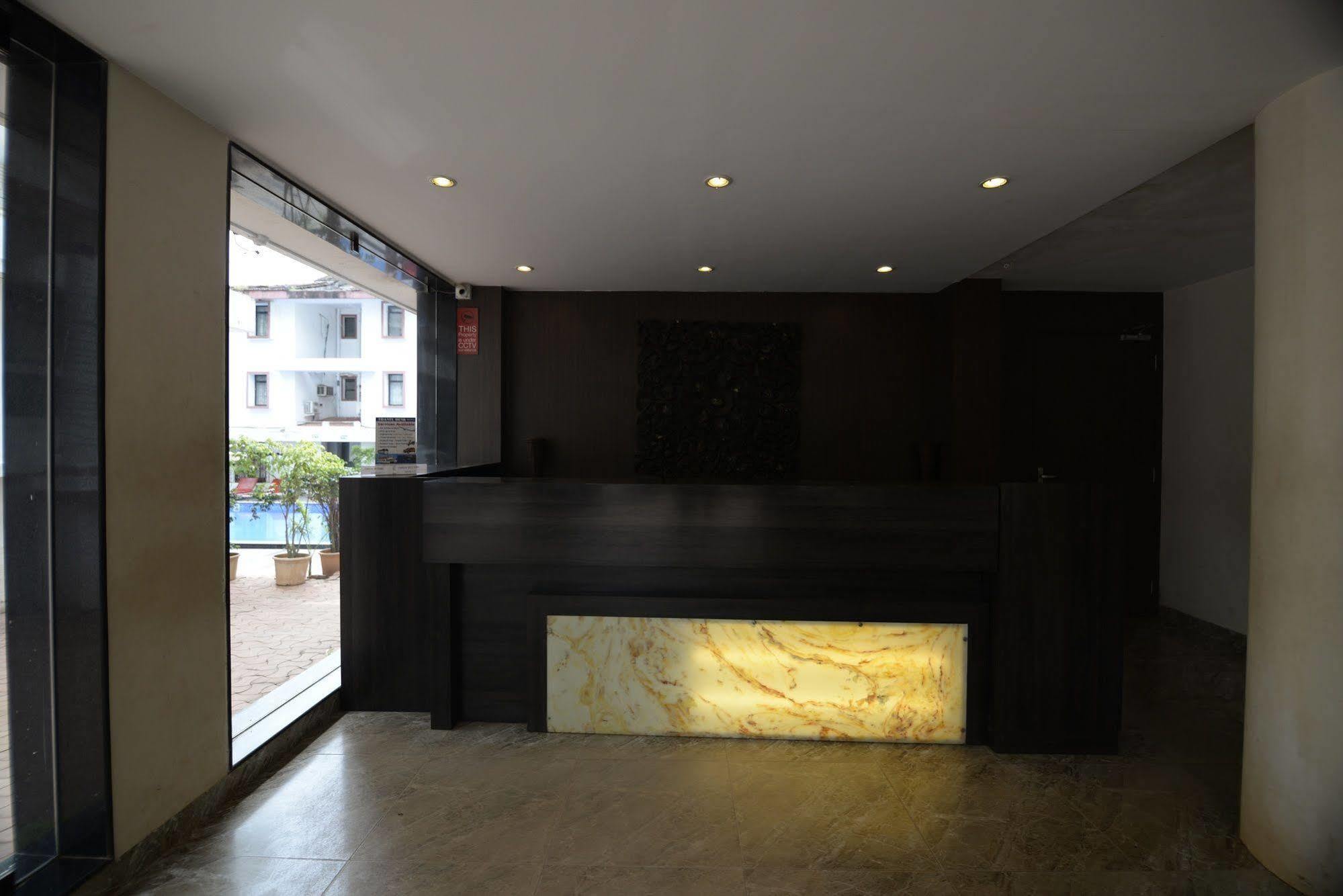 Sunkissed Plaza Hotell Calangute Exteriör bild