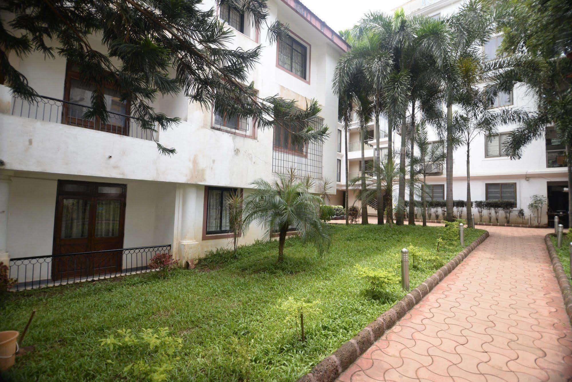 Sunkissed Plaza Hotell Calangute Exteriör bild