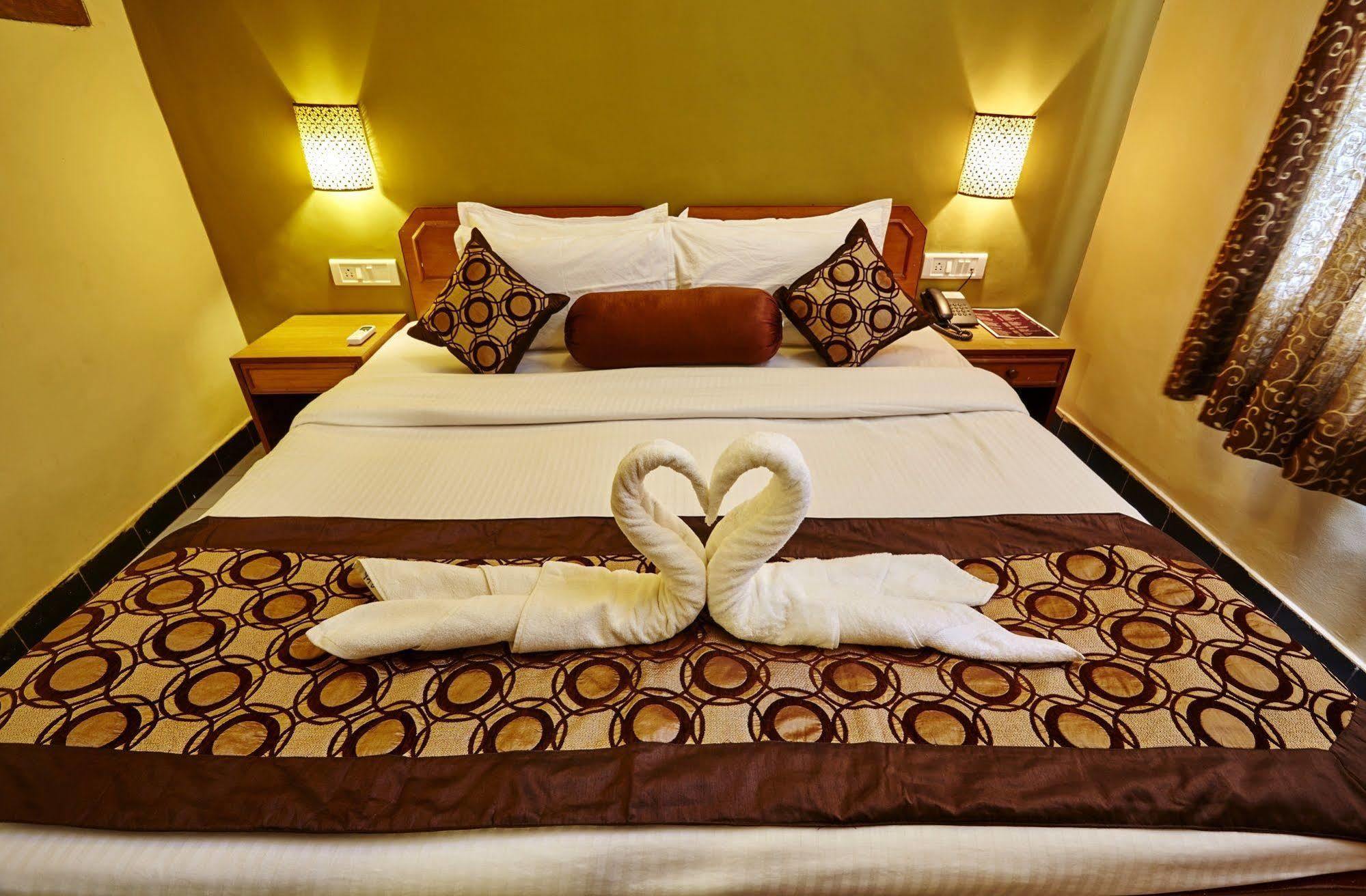 Sunkissed Plaza Hotell Calangute Exteriör bild