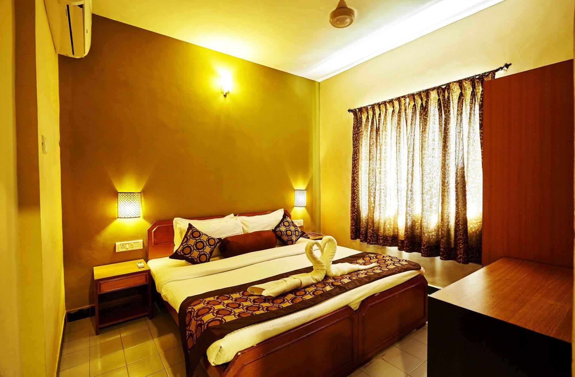 Sunkissed Plaza Hotell Calangute Exteriör bild